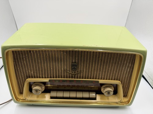 1950’s Grundig Majestic Model 97 Tube Radio West Germany MCM Tested Works.