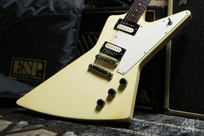 Gibson Explorer 1991 Alpine White W/ Seymour Duncan Pickups Used Electric Guitar