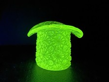 Vintage Fenton Glass Vaseline Daisy Button Top Hat Toothpick Holder Uranium