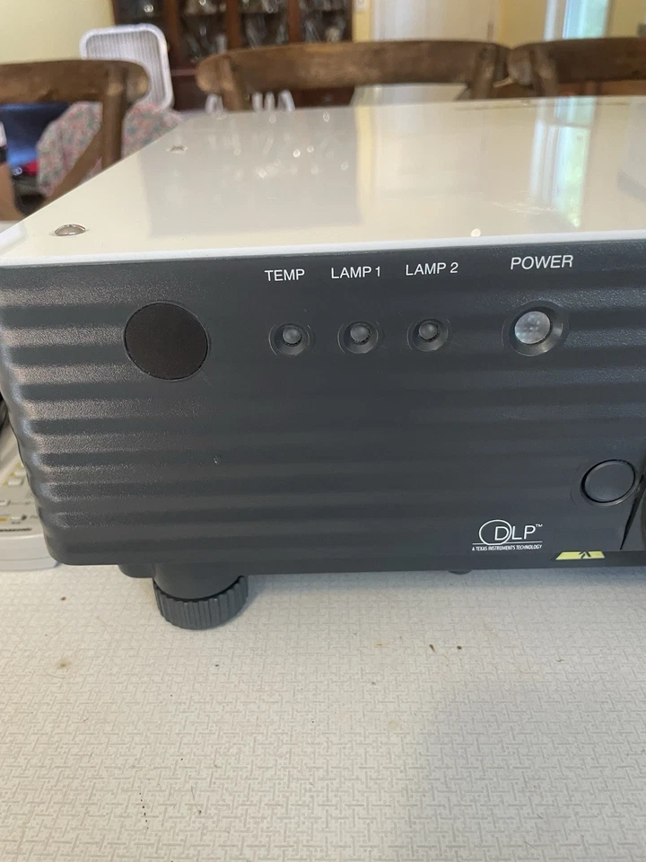 Panasonic PT-D5500U DLP Large Venue Projector - 4825 Total Hrs - 1071 Lamp Hrs - Image 3 of 4