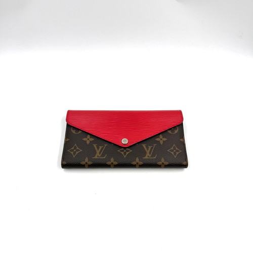 Pre-Owned Louis Vuitton Wallet  Red