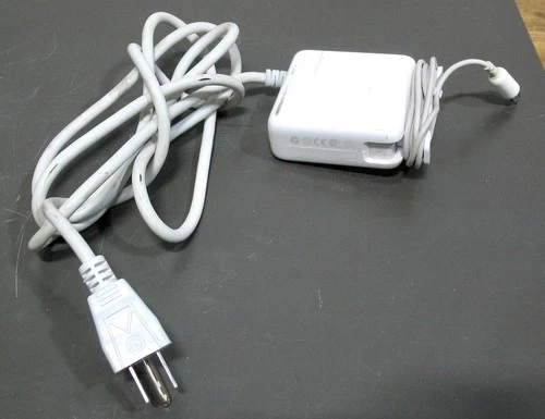 Apple PowerBook/iBook G3/G4 45W AC Adapter