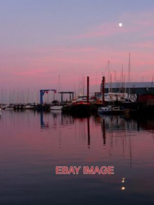 FOTO LYMINGTON HAFEN BEI SONNENUNTERGANG ZIEMLICH FARBWECHSEL SEIT DIESEM BILD