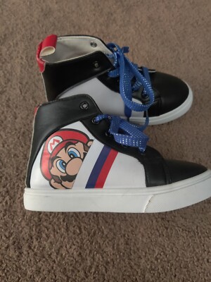 Super Mario Sneakers For Boys Size 13 Lace Up Barely Worn