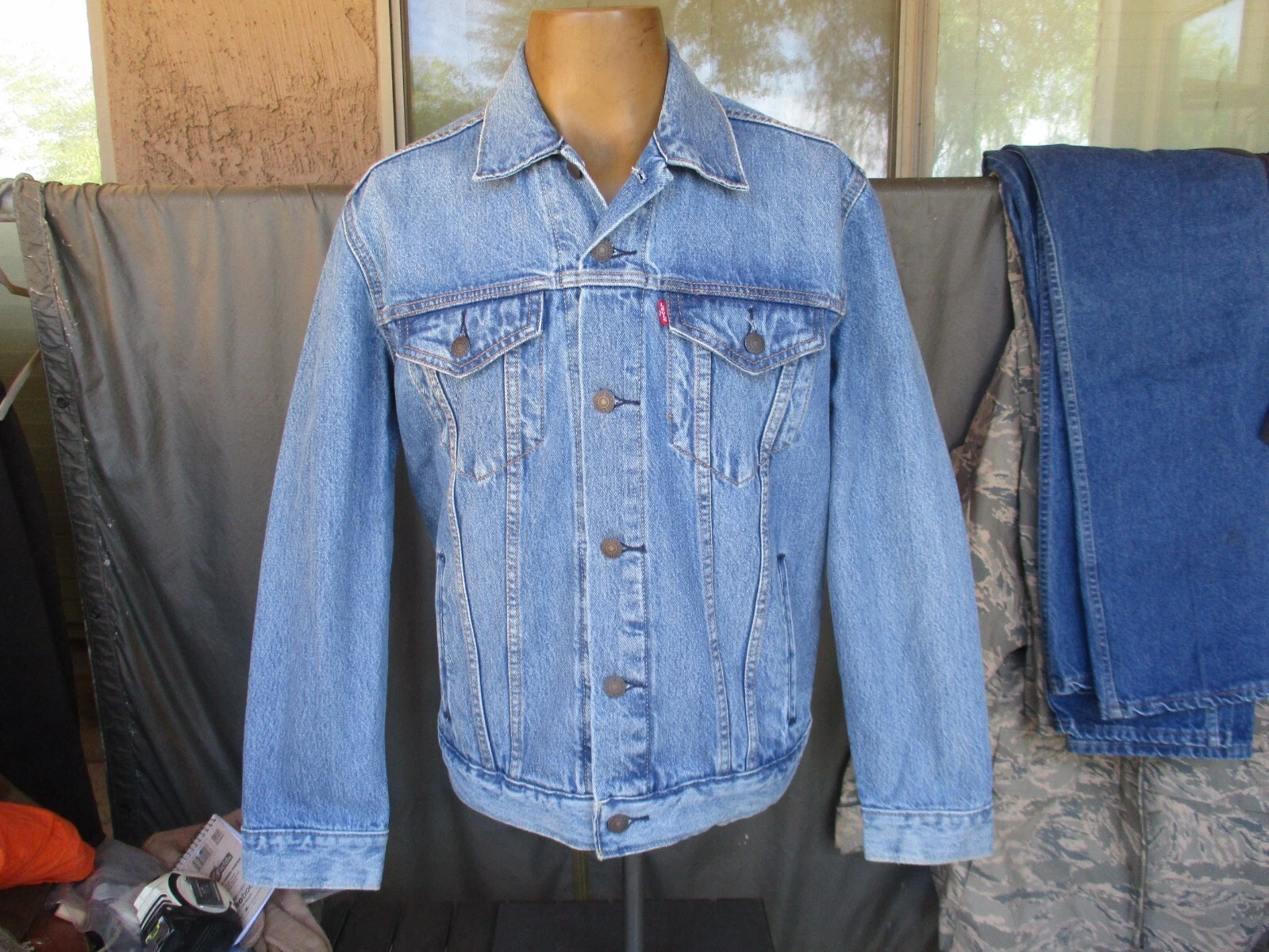 Vtg 2019 Levi’s, Levis Factory Sample Trucker Jacket, Denim & Camouflage Panels