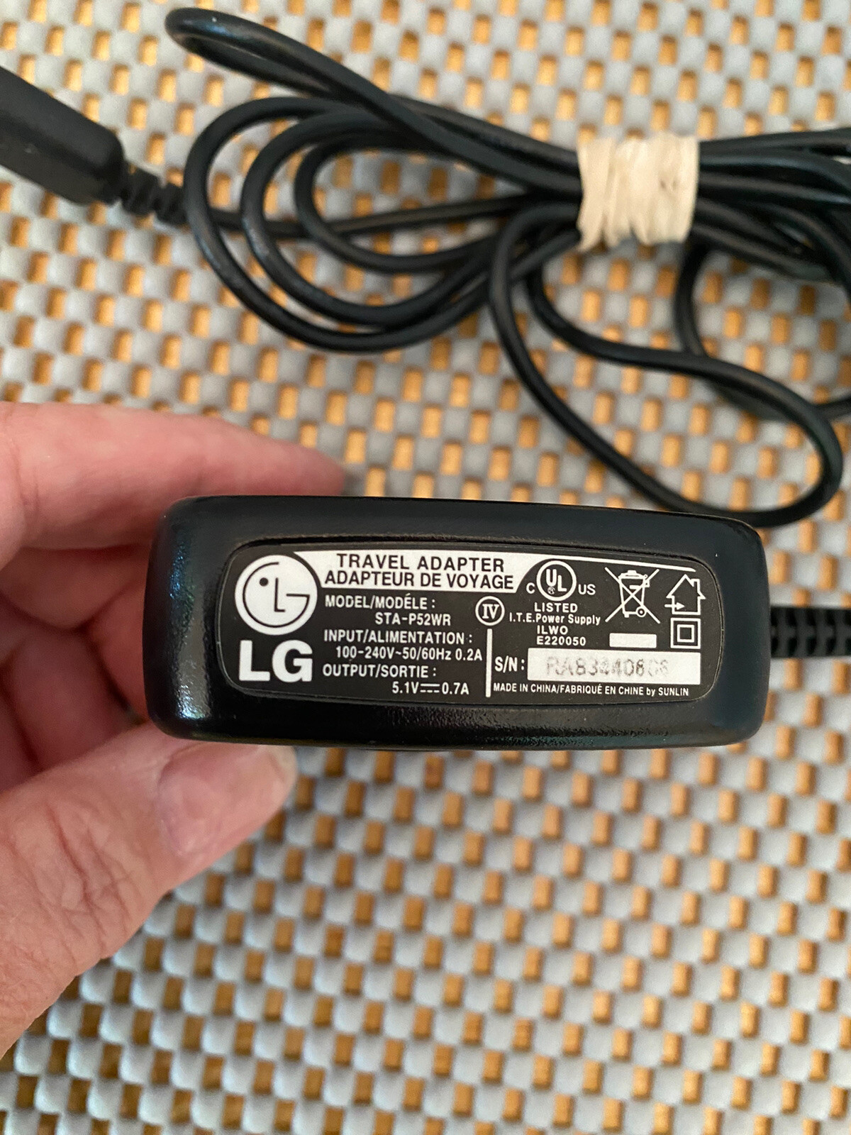 LG HBM-730 Bluetooth Headset with Travel Adapter STA-P52WR - 5.1V / .7A