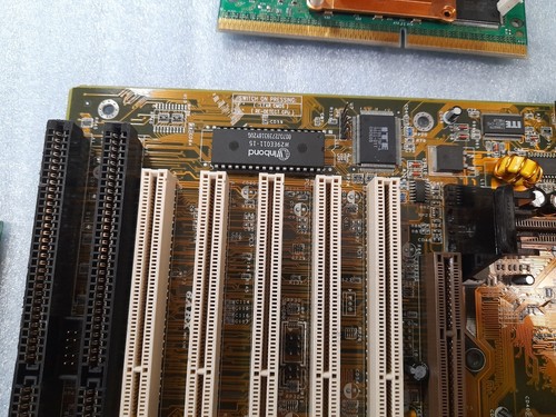 Zida Tomato 6ABX Slot 1 +CPU +RAM - 第 9/23 張圖片