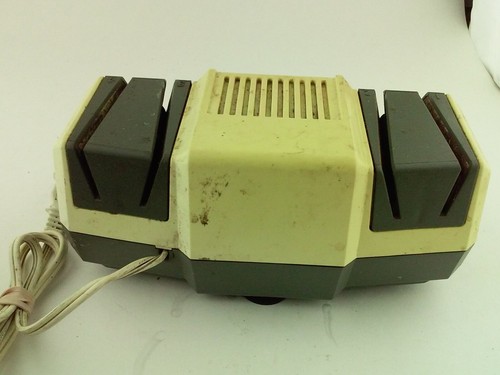 Presto Eversharp Electric Knife Sharpener Model 0880001 - Picture 5 of 5