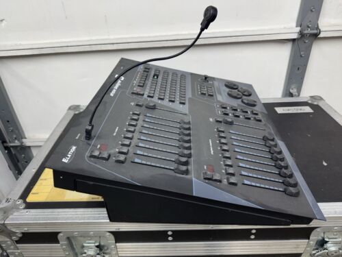 Elation Show Designer 3 - 3 DMX Universe Stage Lighting Controller Console - Picture 7 of 11