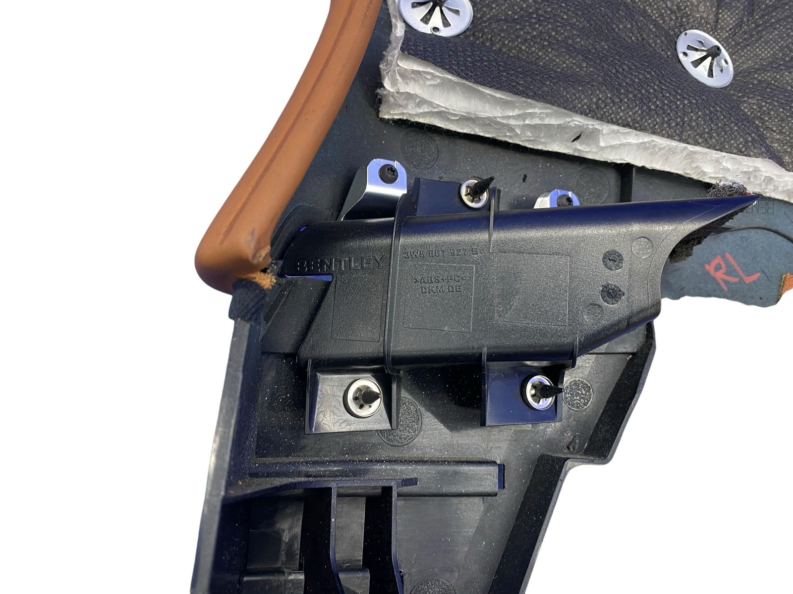2006-2012 BENTLEY CONTINENTAL FLYING SPUR REAR LEFT C PILLAR COVER PANEL W/ VENT