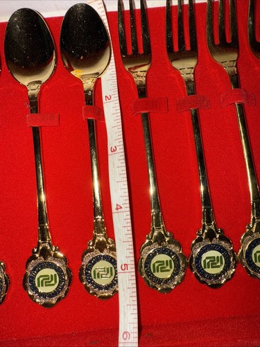 Daishin Securities 8 Forks & Spoons Gold Tone Korea 5” - Picture 7 of 8