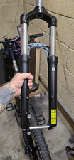 SR Suntour XCM32 29in Suspension Fork 100mm Lockout Black/Silver