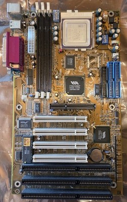 DFI K6XV3+/66 ATX Super Socket 7 Bundle mit AMD K6-III+ 400@550 MHz - Getestet