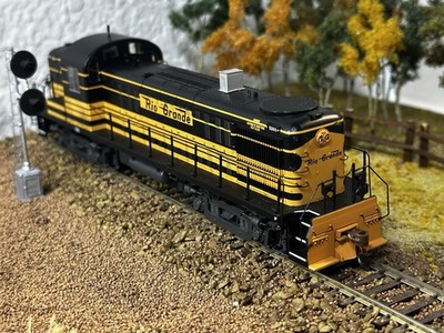 HO athearn ready to roll rio grande RS3