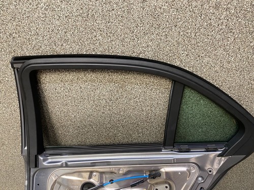 Tür hinten rechts Silber 792 def 75Tkm Mercedes W204 C180 11.1983.097 - Bild 11 von 13