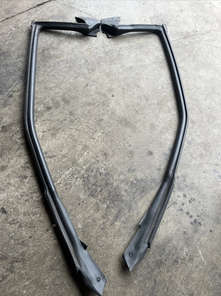 Nissan 370Z 2009-2020 cupé derecha izquierda puerta lateral tira climática sello de goma Foto 2 de 2