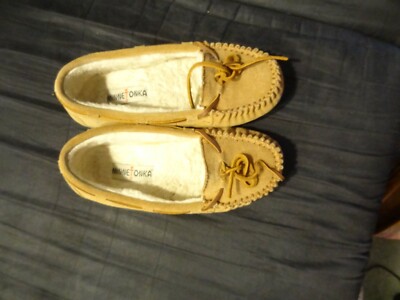MINNE TONKA MOCCASIN SLIPPERS WOMENS SIZE GENTLY
