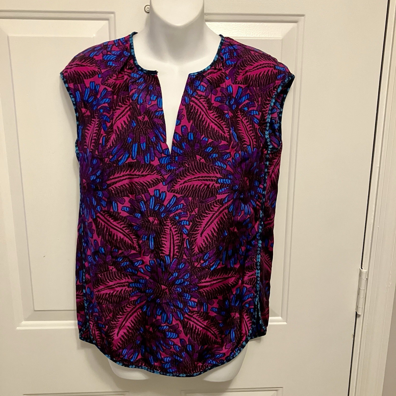 J CREW Size 2 XS Floral Print Purple Blue Sleeveless Silk Shirt Top Women’s