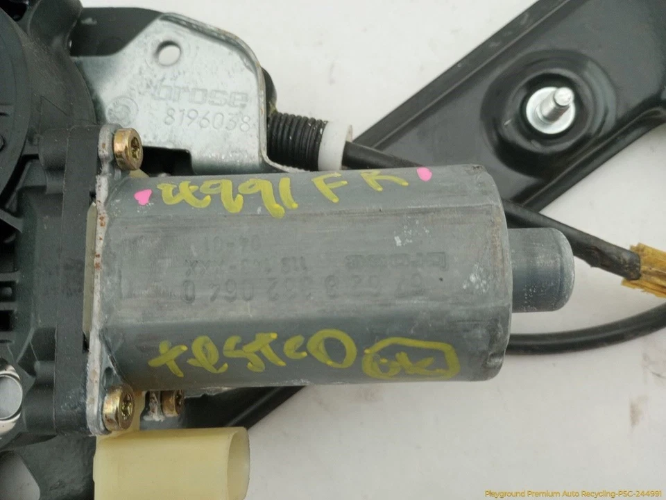 BMW 330xi E46 SEDAN Passenger Right Front Door Window Regulator With Motor 01-05 - Image 3 of 4