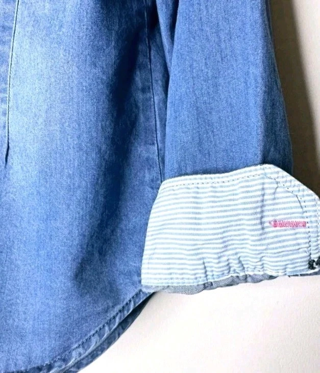 Linda Camisa Denim TOMMY HILFIGER Vintage Niñas L Abotonada Abajo Puños en Contraste  Foto 2 de 4