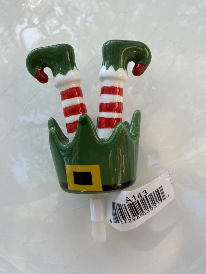 Nora Fleming Jingle Toes Pies de Elfo Mini Plato de Cerámica de Navidad Dije A143 ¡NUEVO CON ETIQUETAS! Foto 3 de 4