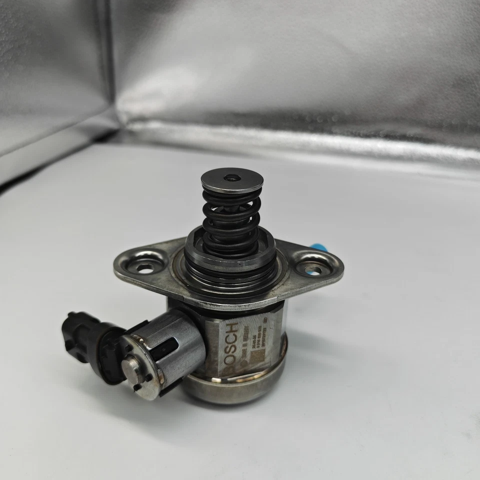 35320-2B220 Bosch High Pressure Fuel Pump For Hyundai Accent Veloster Kia Soul - Imagem 4 de 4