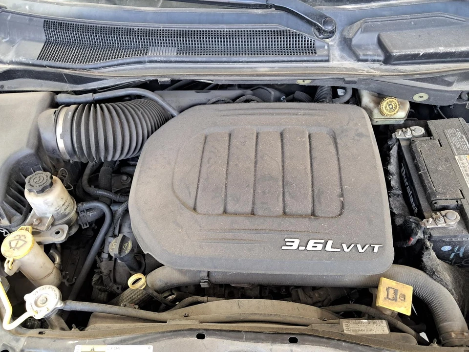 Conjunto de filtro de aire usado se adapta a: Chrysler Town & Country 2013 grado A Foto 2 de 4