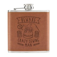 Beware Crazy NäHen Mann 170Ml Pu-Leder Flachmann Hellbraun Vatertag Boyfriend