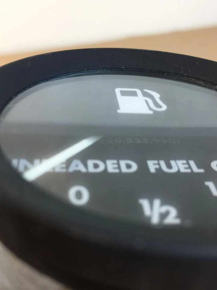 OEM 1983-1987 Jaguar XJ6 ​Calibre de combustible 0930.333.9901 DAC 2889 pieza original Foto 2 de 4