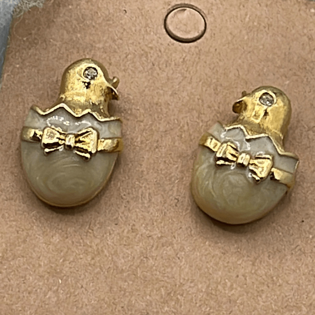 Vintage chicks hatching from Easter Eggs earrings… - image 1