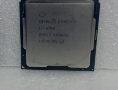 Intel Core i7-9700(3.0 GHz)