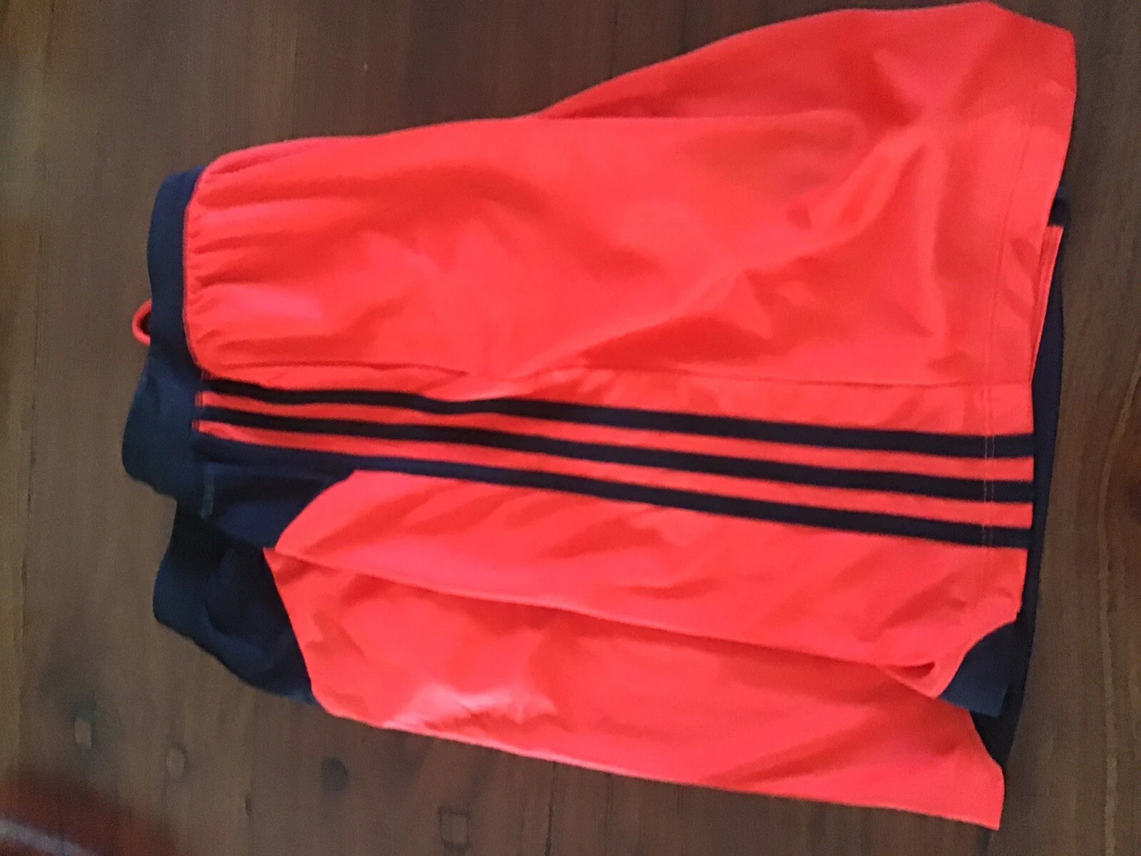 Picture 1 of 2