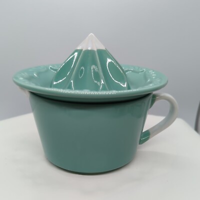 Vintage Lemon/Citrus Squeezer With Bowl 4.75''D Sea Foam Green 14oz Capacity NOS