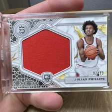 2023-24 Topps Royalty Relic Signatures Julian Phillips Bulls RC Auto MEM /99
