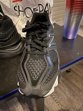 New Balance Men's Black Lace-Up Low Top Athletic Sneakers Activewear Casual