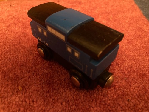 Used Imaginarium ER .LR Wooden Train full set w 3 piece Train Car and Caboose - Picture 9 of 9