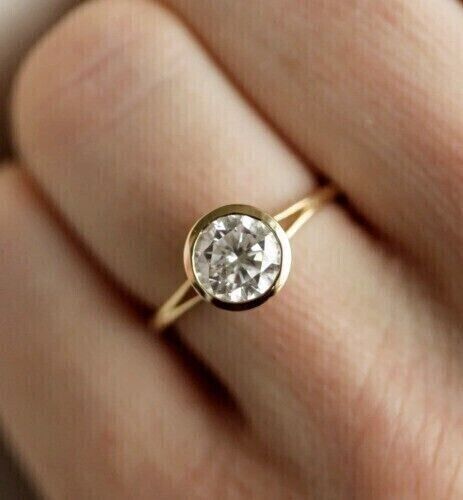 2Ct Round Cut Lab-Created Diamond Women's Engagement Ring 14K Yellow Gold Plated