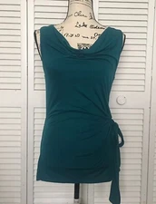 Women’s FOREVER 21 Sleeveless Scoop Neck Blouse Top, Size Small, Blue