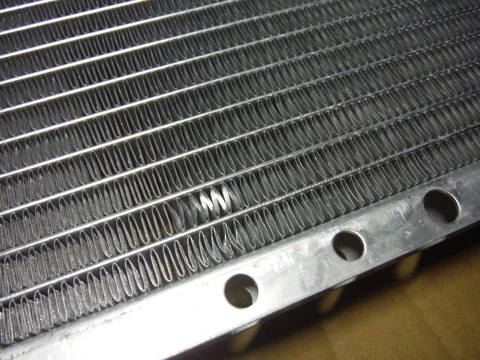 RADIADOR SUNBELT SBR2343 2000-2003 CHEVROLET IMPALA BUICK CENTURY 3,4 L 3,8 L NOB Foto 4 de 4