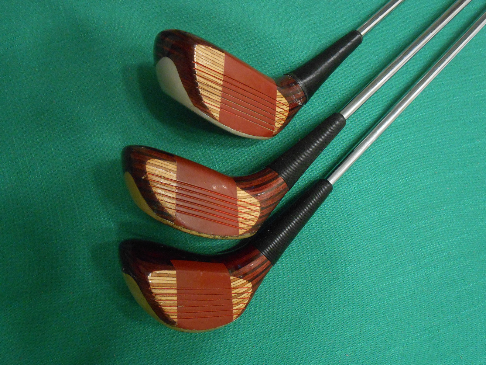 LADIES SPALDING EXECUTIVE GOLF CLUBS 3 WOODS8 IRONS VERY GOOD