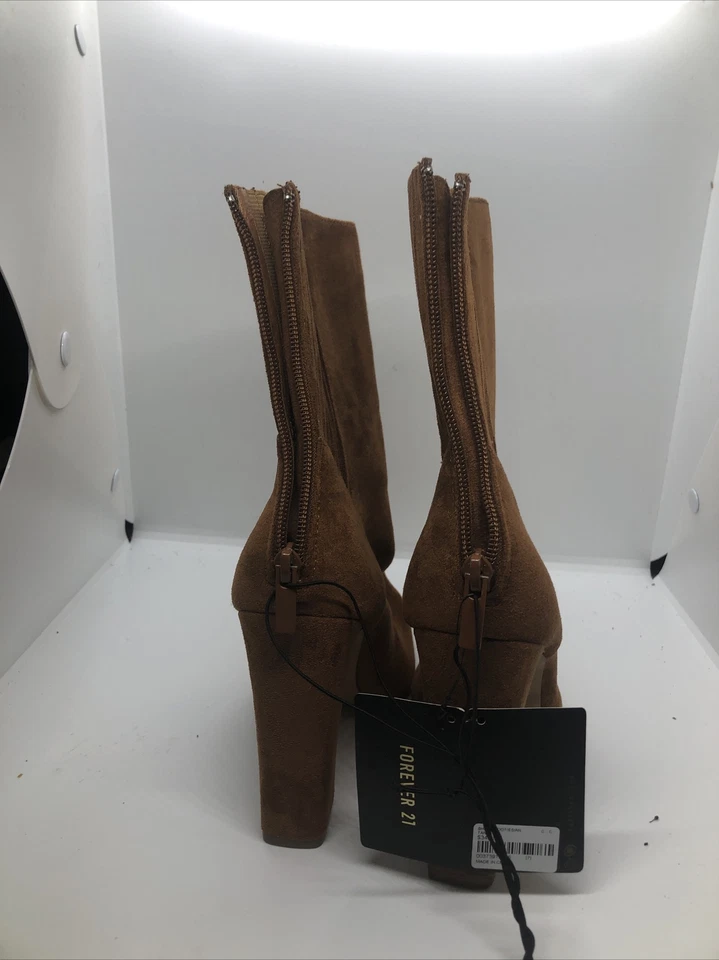 Faux Suede Brown Leather Forever 21 Boots Size 7 Foto 2 de 4