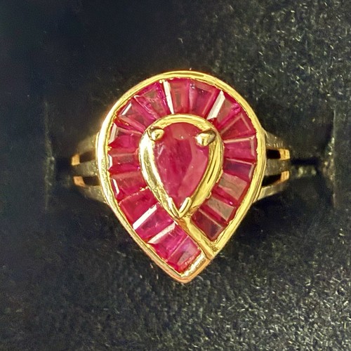 VTG Solid 14K Yellow Gold Ruby Teardrop Ring 19 Genuine Rubies Signed BCAS 4g - Picture 2 of 11