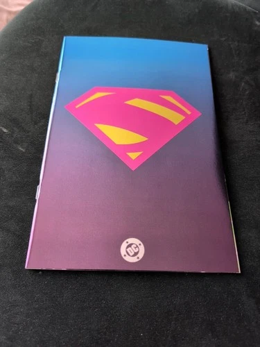 SUPERGIRL #11 FOIL LOGO MEGACON  SUPERMAN EXCLUSIVE 1