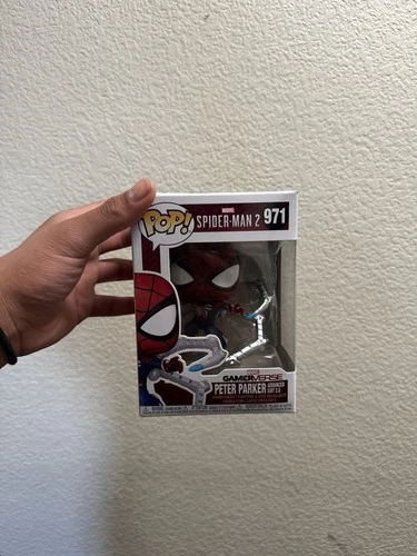 Funko Pop! Marvel Spider-Man 2 Peter Parker Advanced Suit 2.0 Bobblehead #971