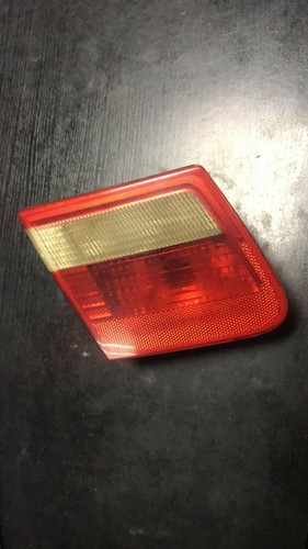 BMW 3 E46 2001 Heckklappe hinten / Rückleuchten links 63218368759