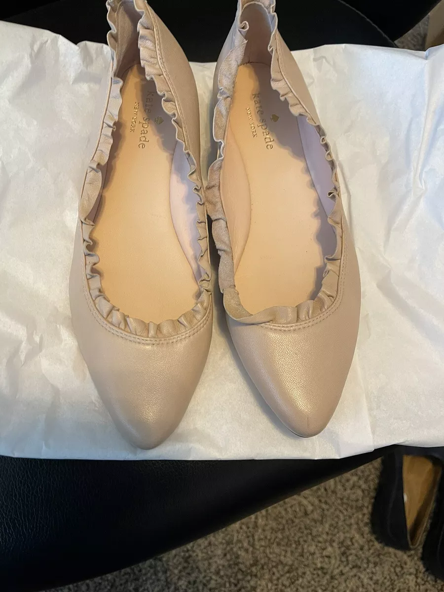 KATE SPADE NICOLE RUFFLE POINTED TOE B FLATS SIZE 7.5M COLOR PALE