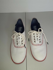 baseball tennis shoes
