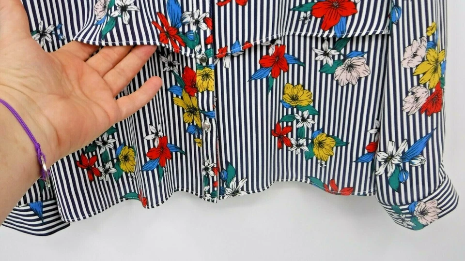 Atención Azul Marino y Blanco Rayas con Yugo Floral Capa Occidental Cuello Punta Talla L Foto 3 de 4