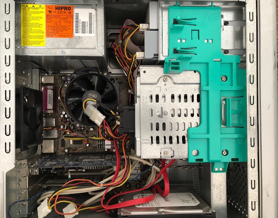 Hp Media Center Pc m7000 - Image 2 of 4