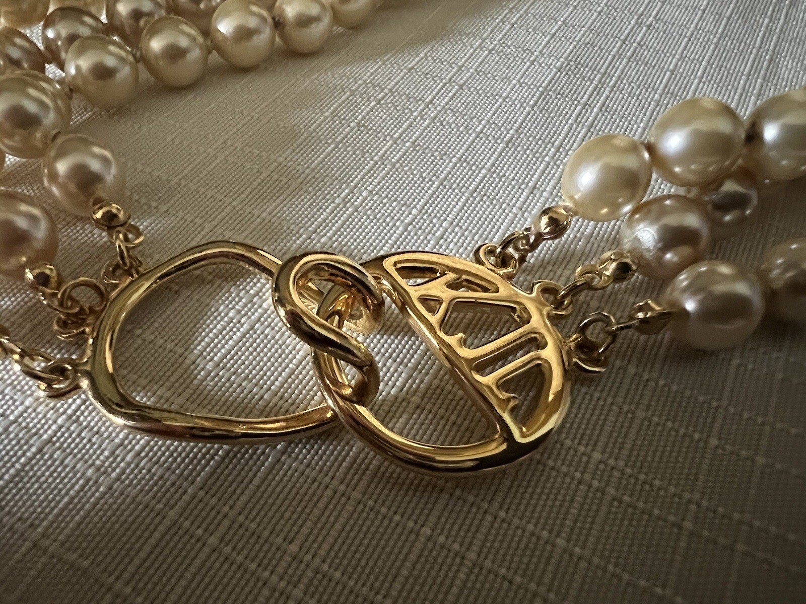 VINTAGE KJL KENNETH JAY LANE 3-STRAND FAUX PEARL … - image 2